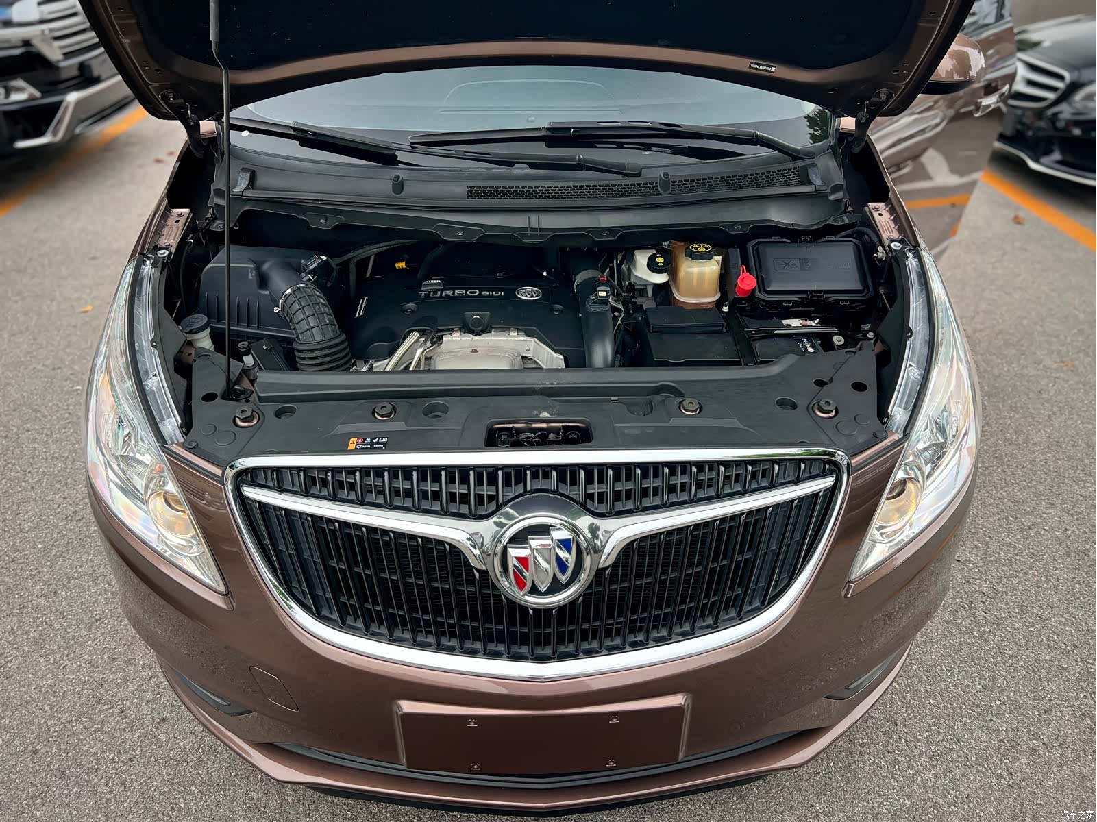 Buick GL8, 2020 23