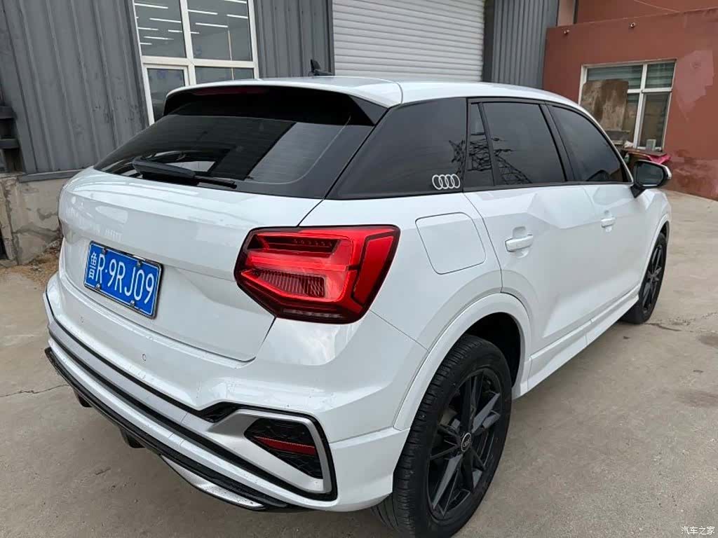 Audi Q2L, 2022 4