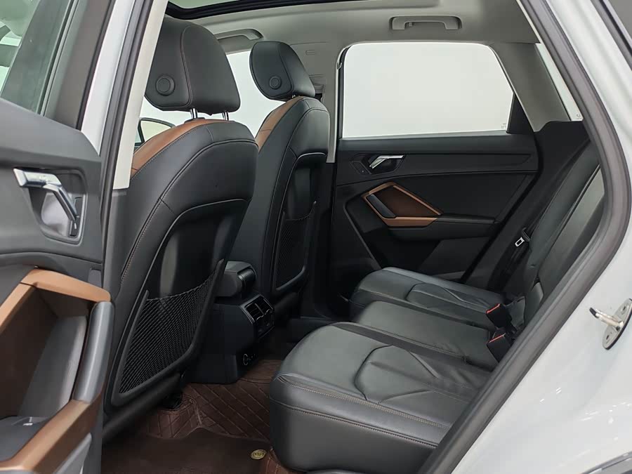 Audi Q3 2022, фото 8