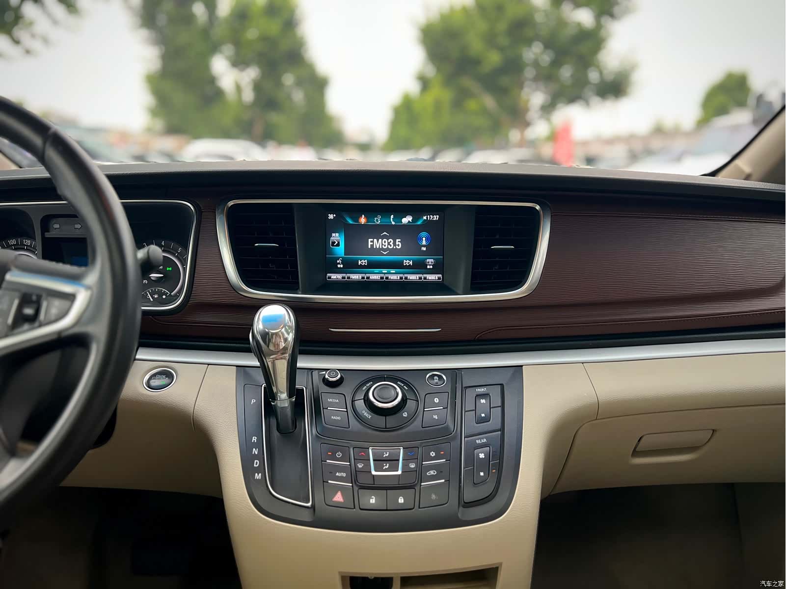 Buick GL8, 2020 12