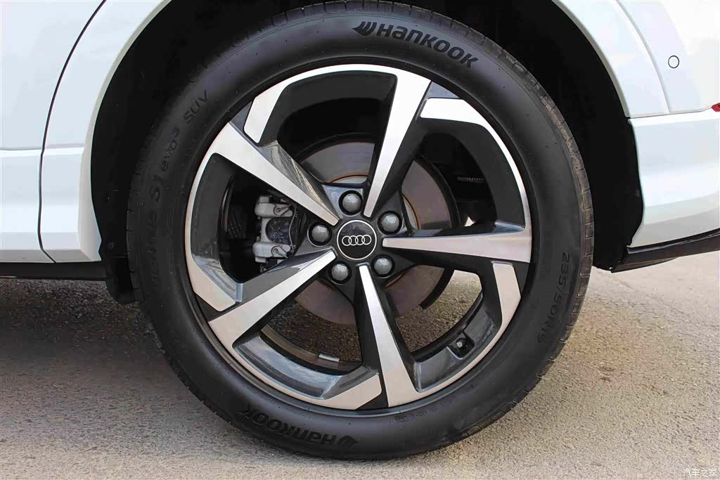 Audi Q3, 2025 16