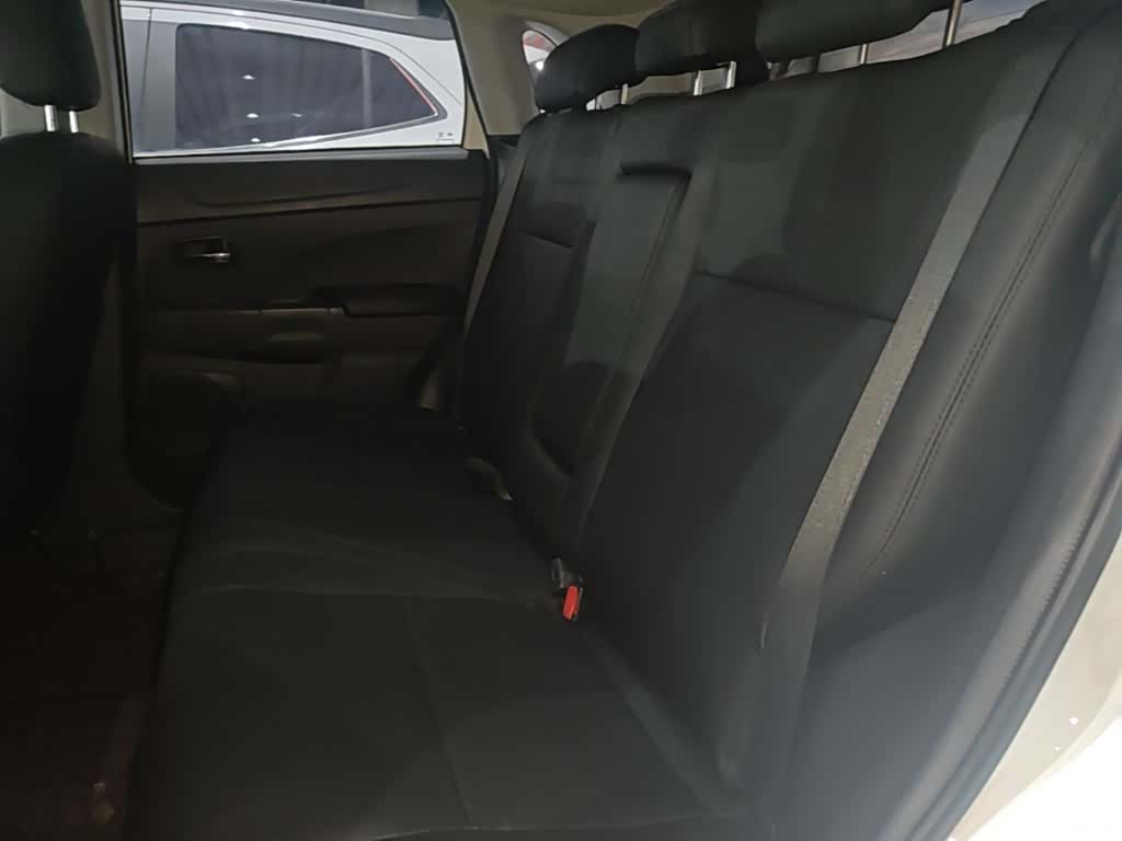Mitsubishi ASX, 2015 13
