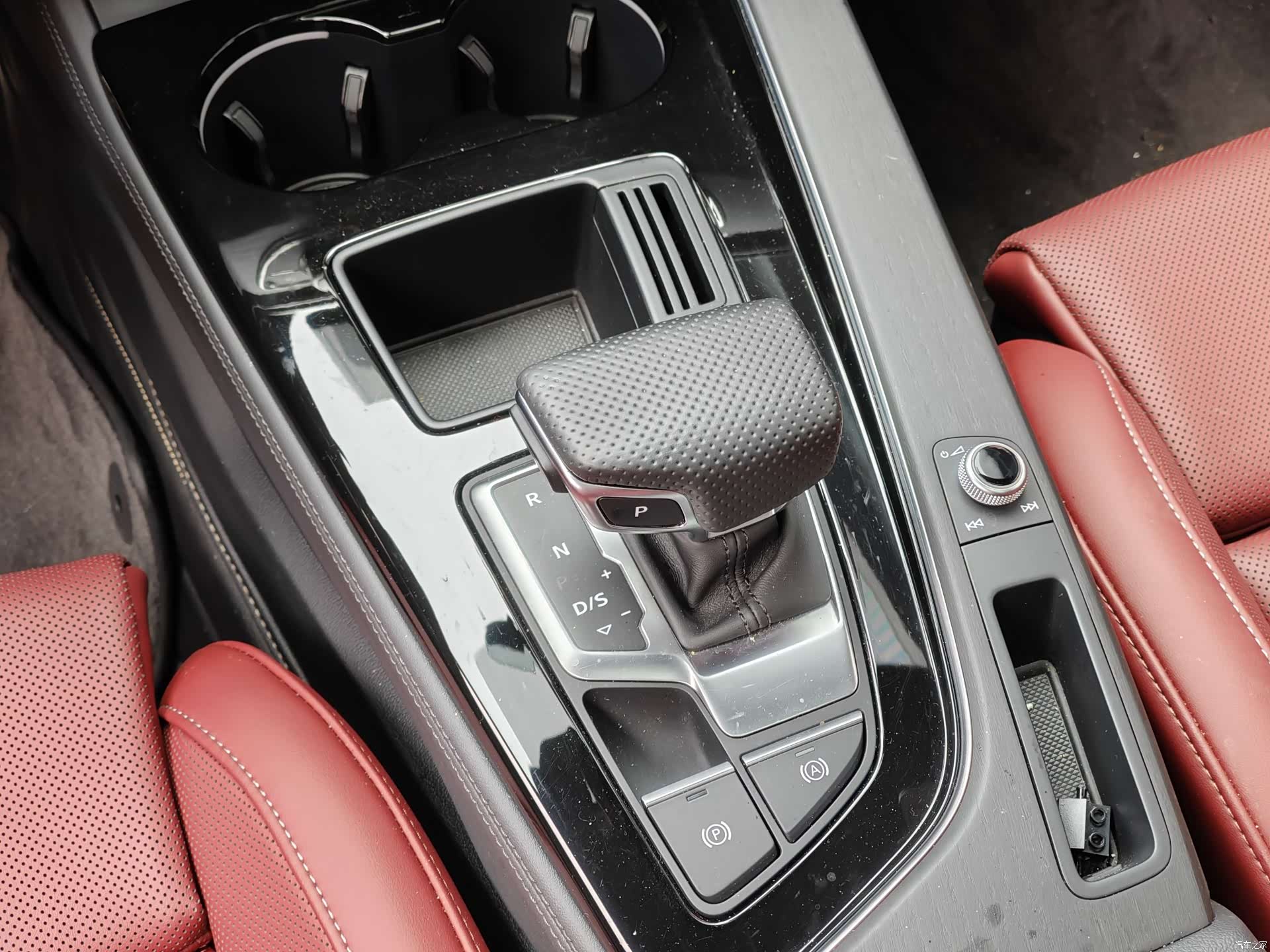Audi A4L, 2025 3