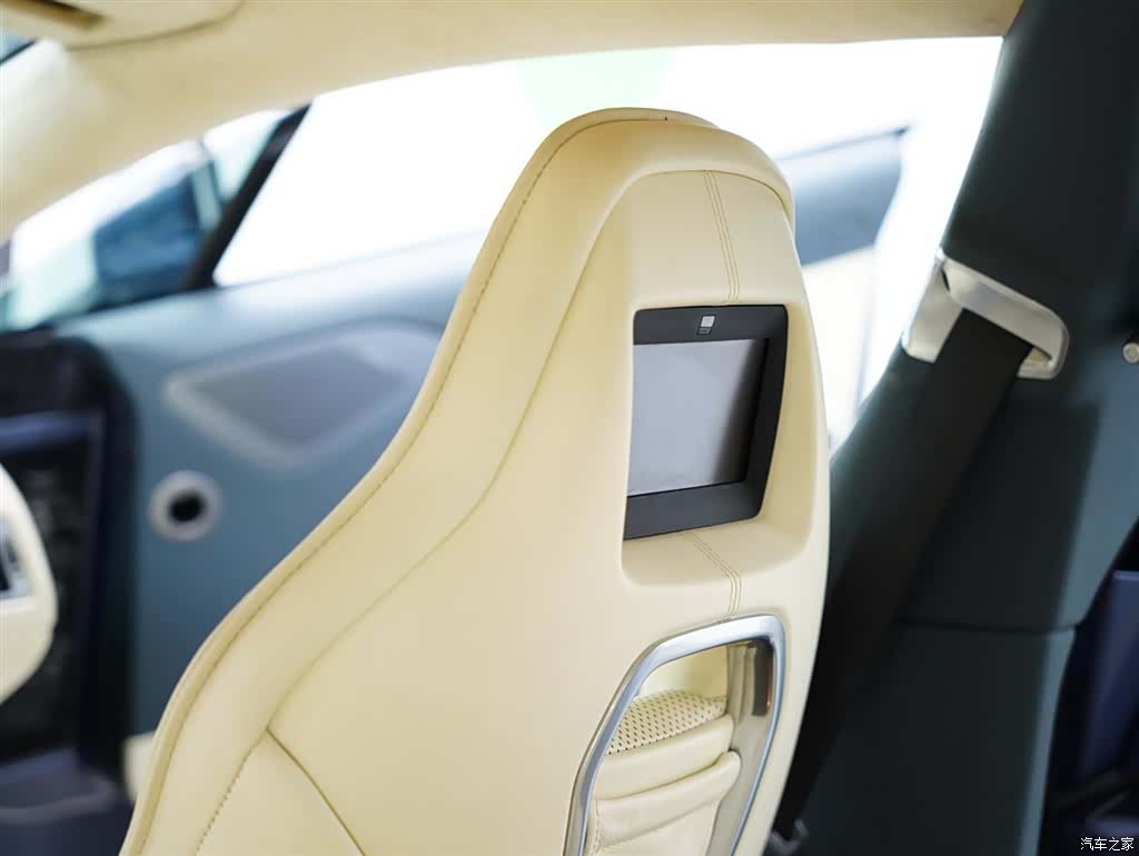 Aston Martin Rapide, 2011 37