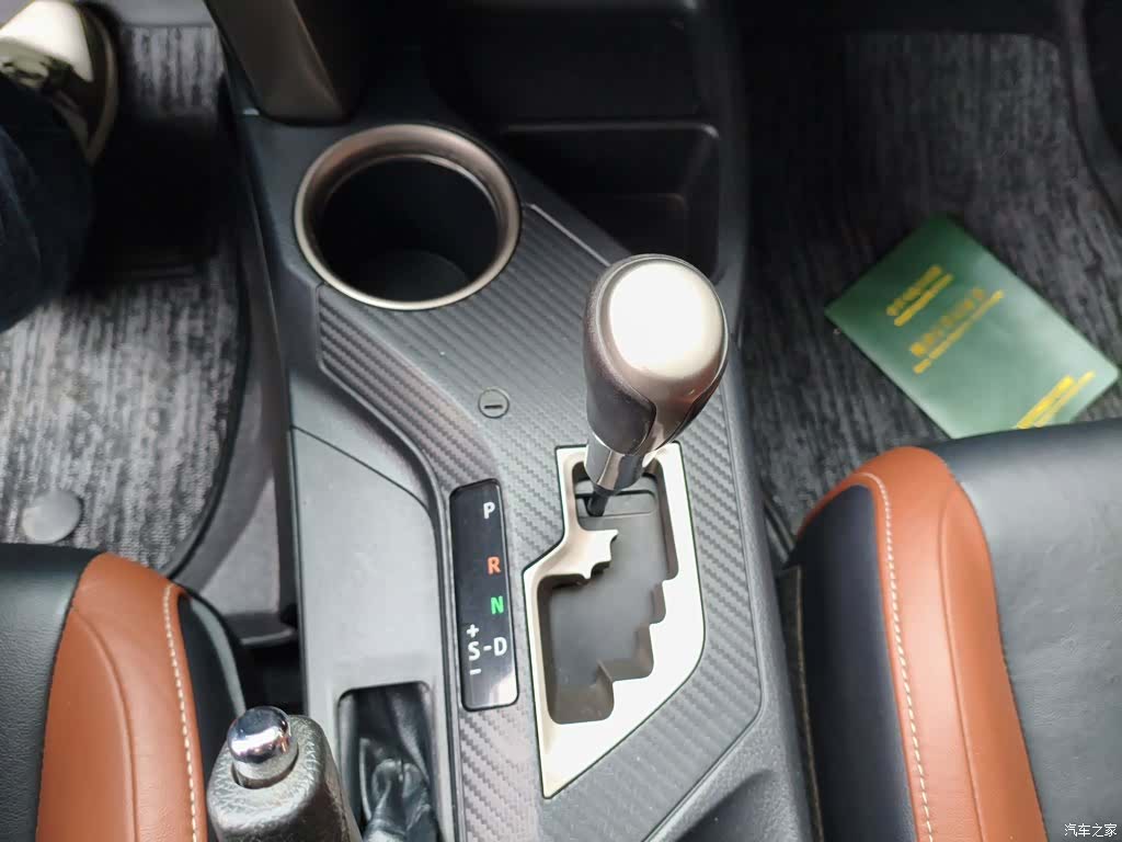 Toyota RAV4, 2014 10