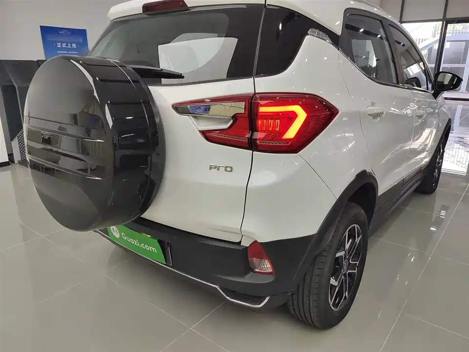 BYD Yuan Pro BYD Yuan Pro