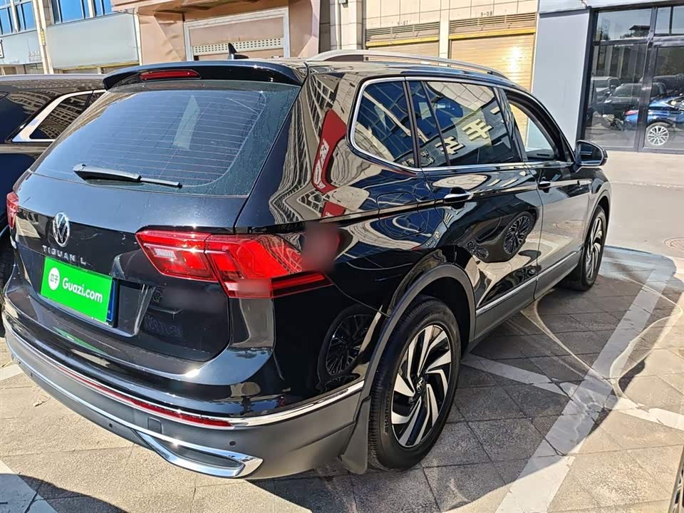 Volkswagen Tiguan L