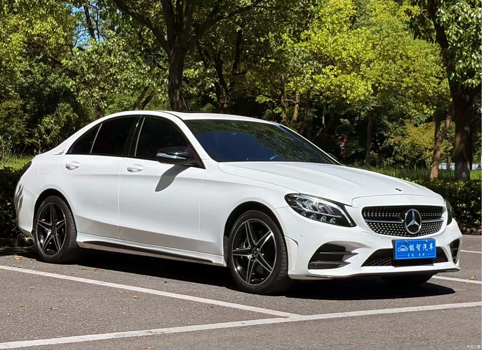 Mercedes-Benz C-Class, 2020 3