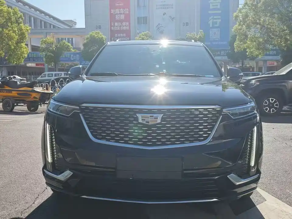 Cadillac XT6