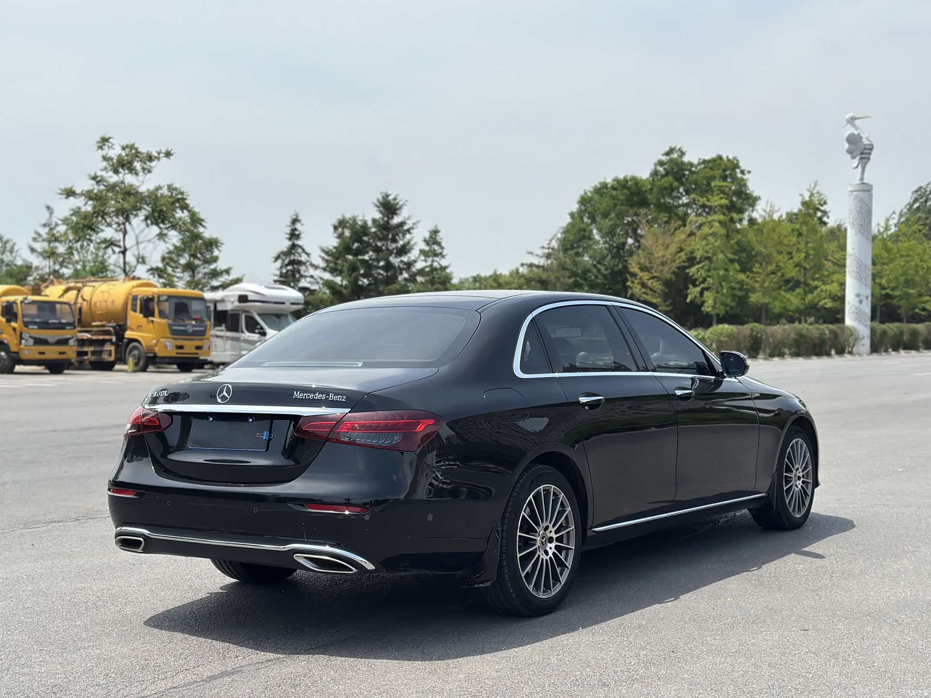 Mercedes-Benz E-Class, 2023 6