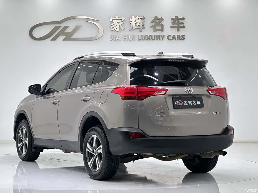 Toyota RAV4, 2016 все фото
