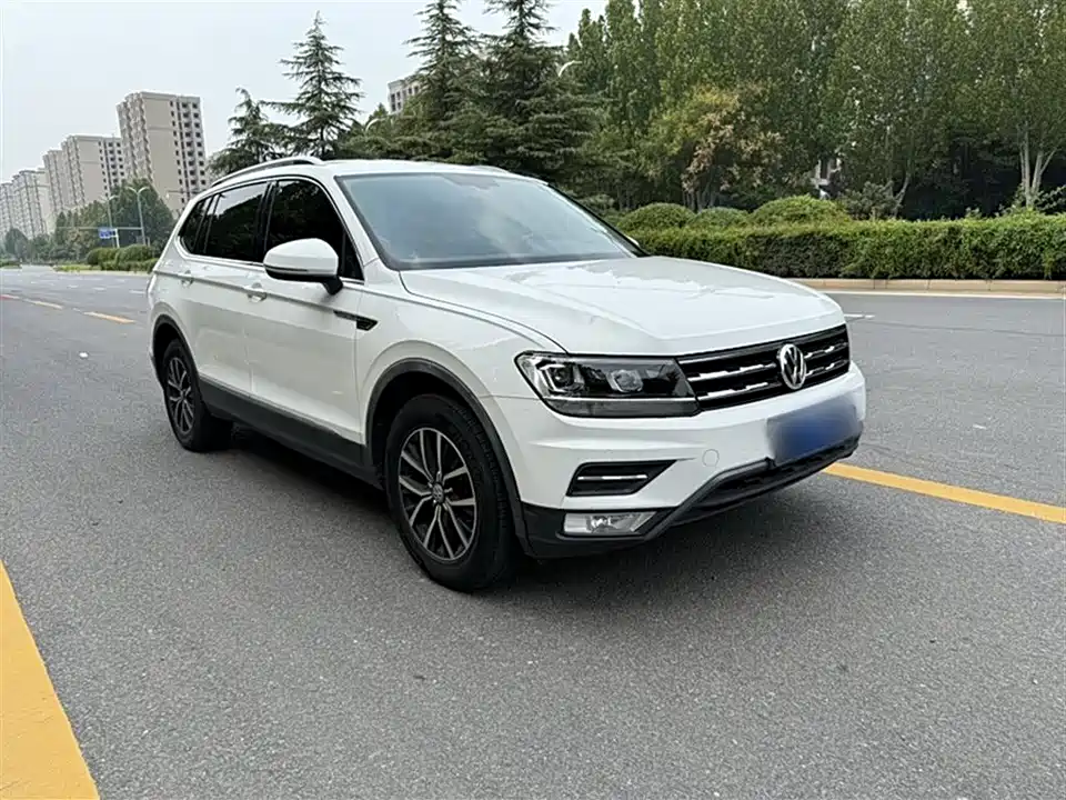 Volkswagen Tiguan L
