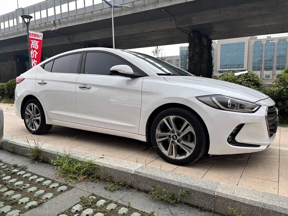 Hyundai Lead