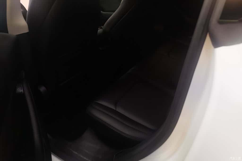 Tesla Model Y, 2022 11