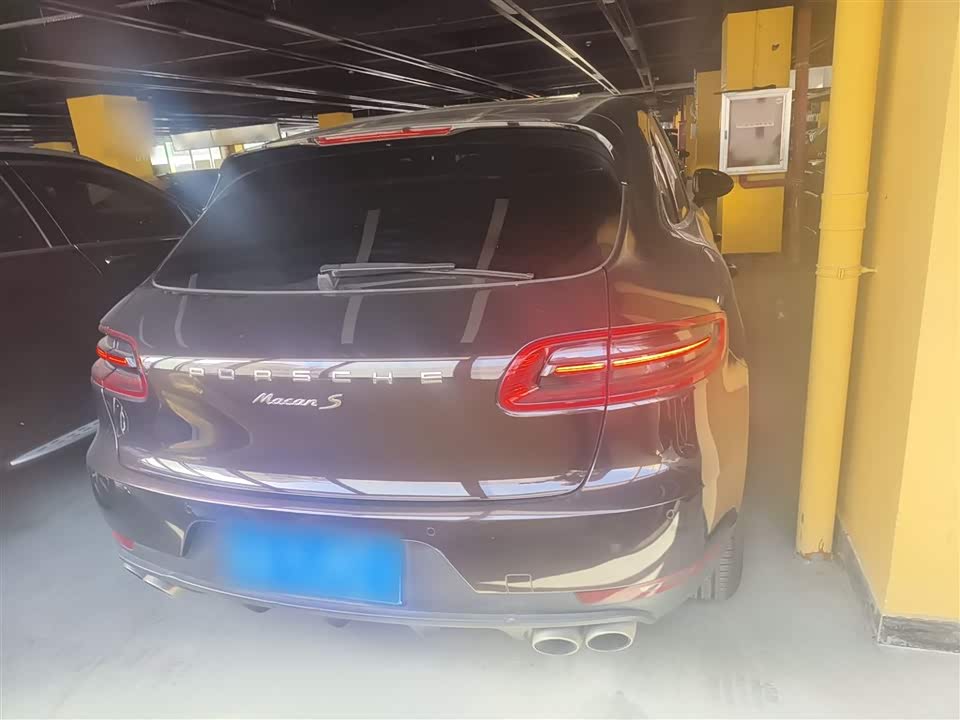 Porsche Macan