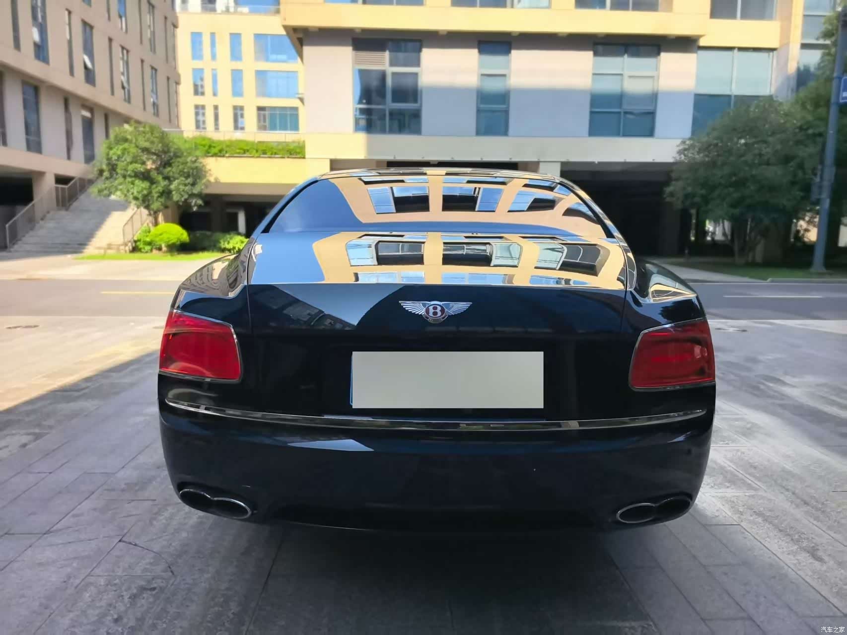 Bentley Flying Spur, 2018 9