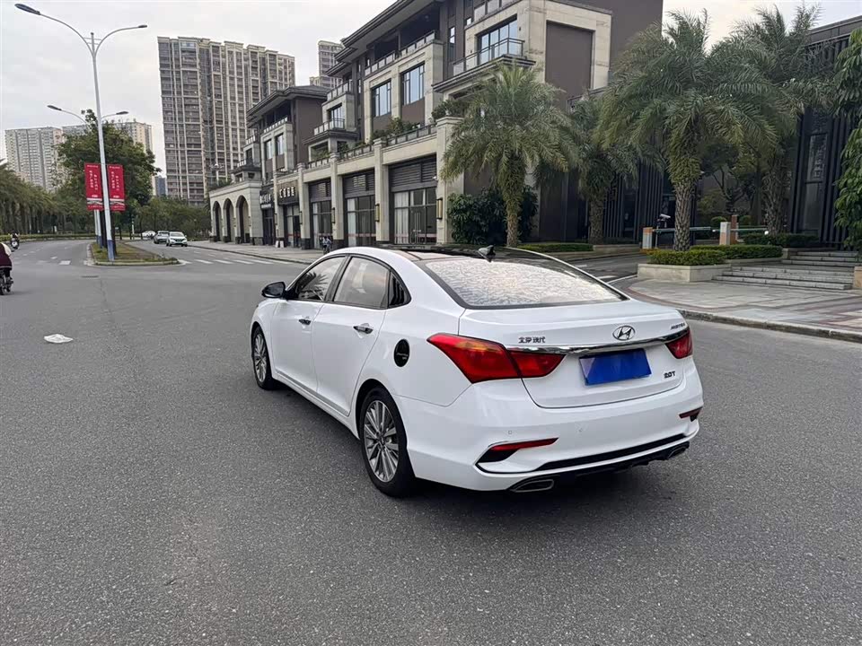 Hyundai Name picture