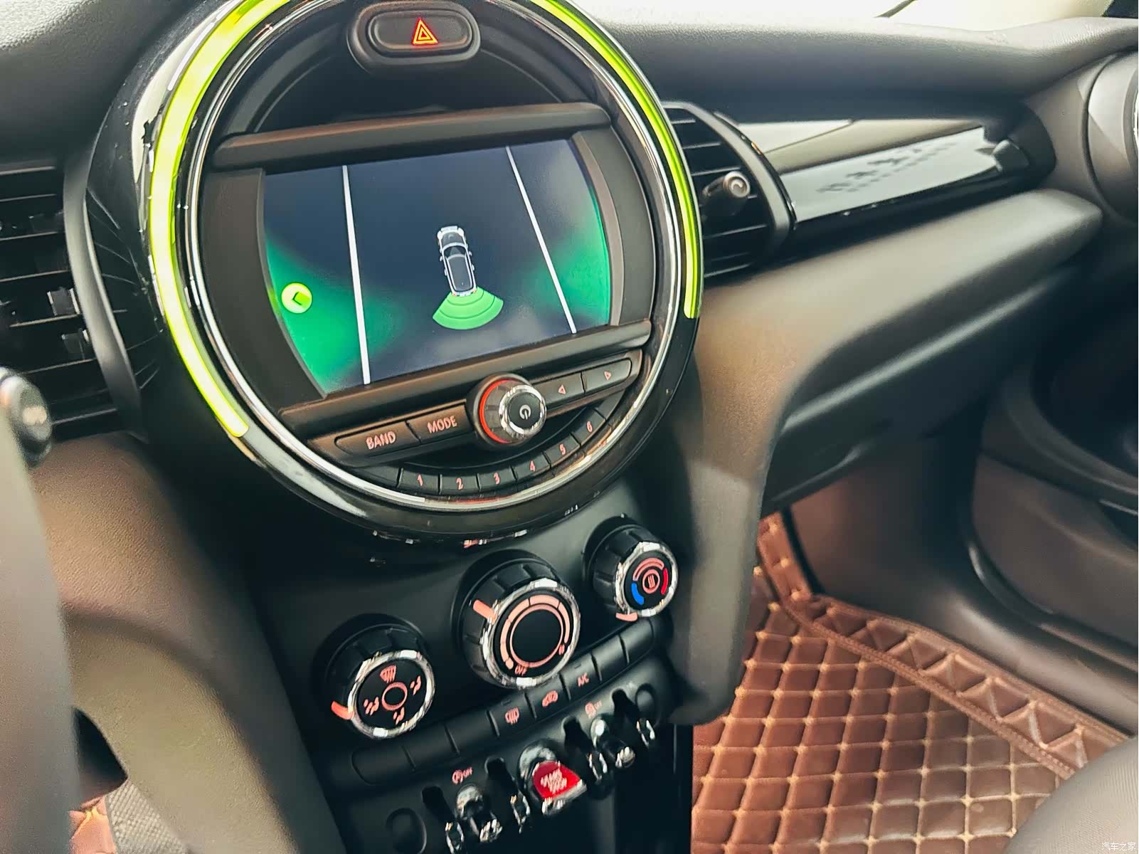 Mini ONE, 2020 14