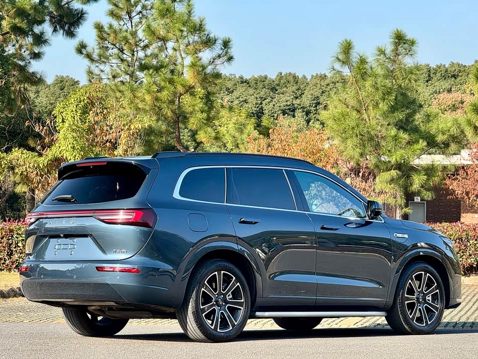 AITO Ask the world M7