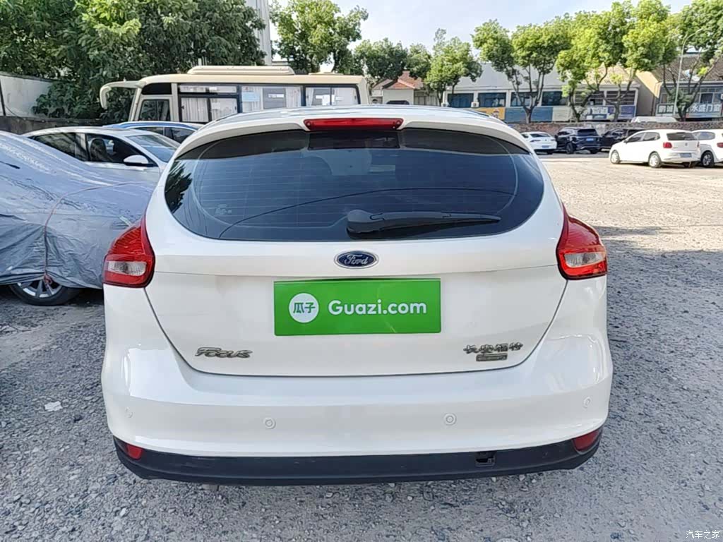Ford Focus, 2015 4
