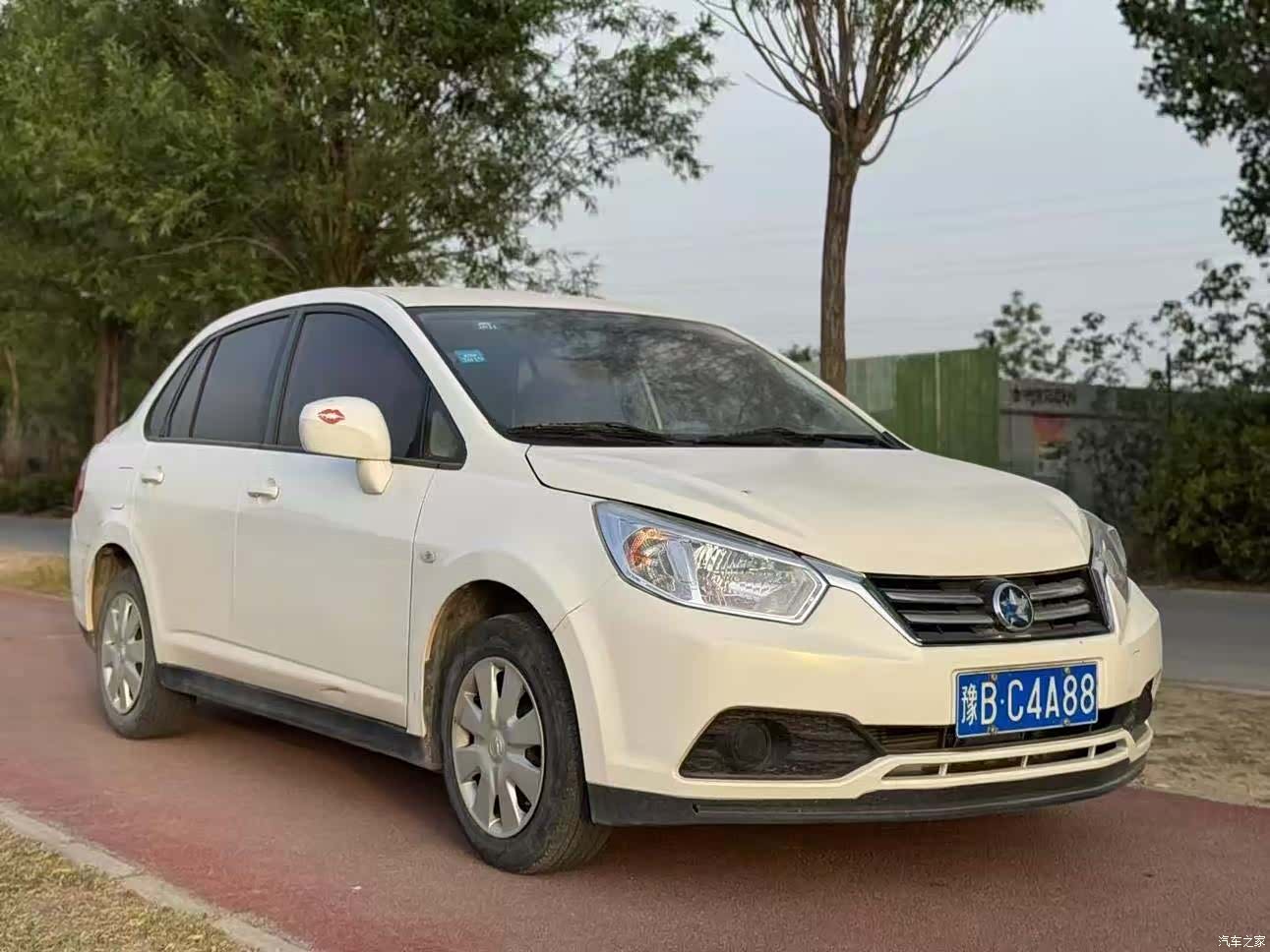 Nissan D50, 2015 1
