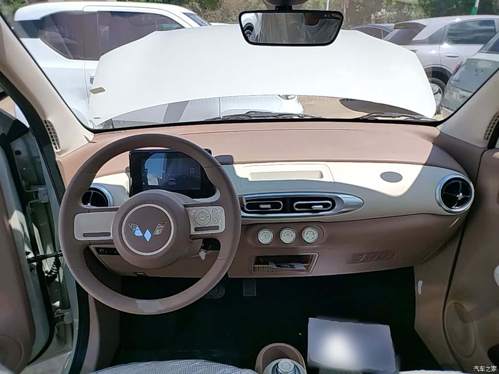 Wuling MINIEV, 2026 10