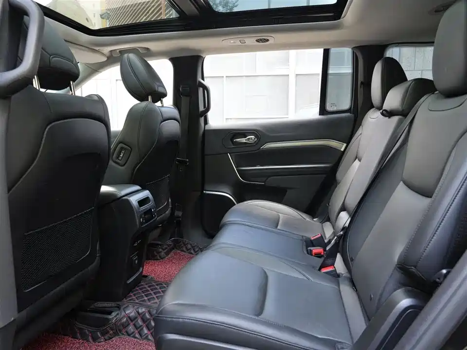 Jeep Grand Commander