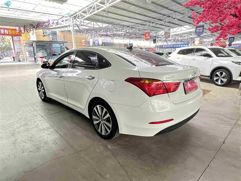 Hyundai Name picture