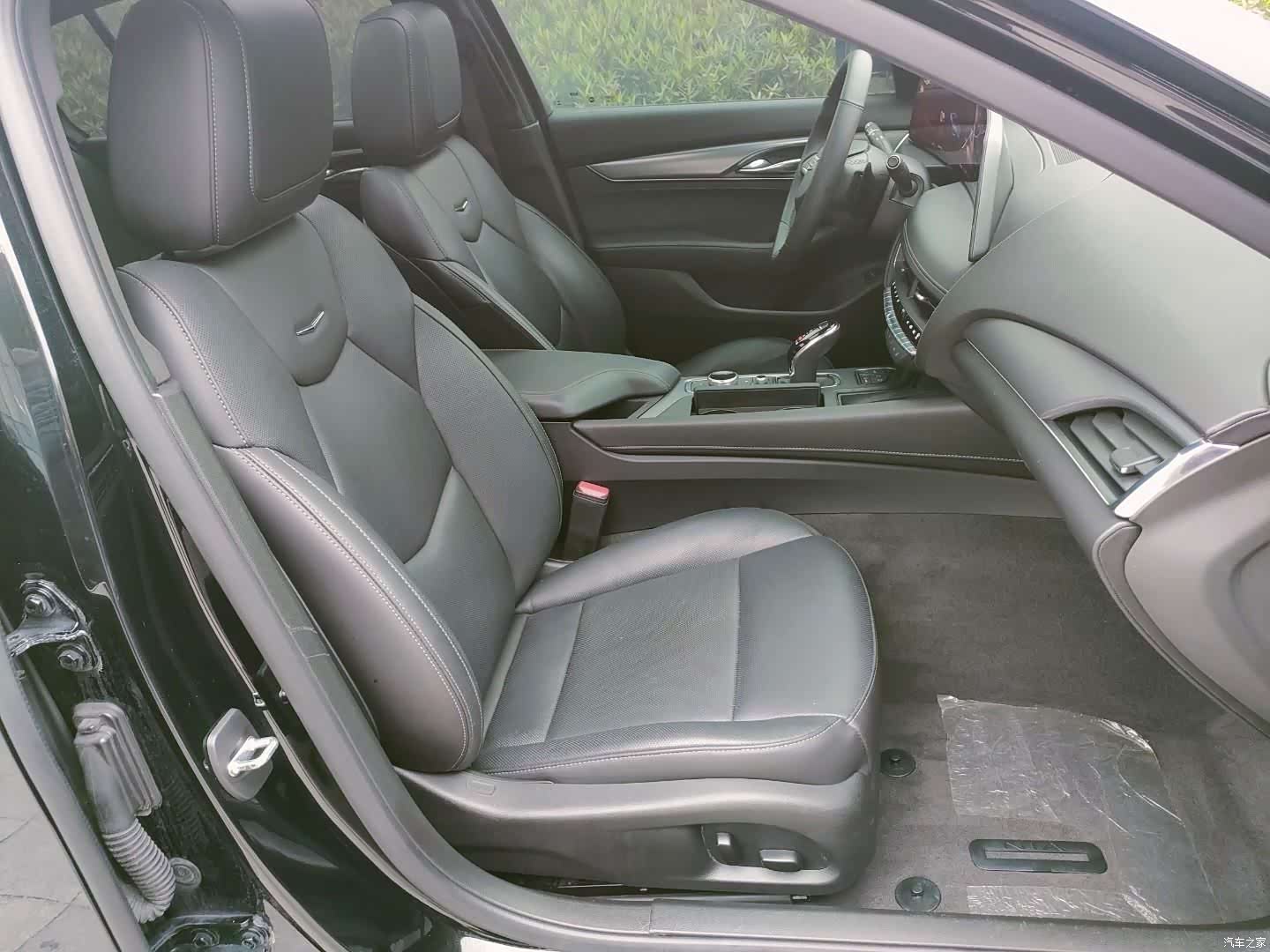 Cadillac CT5, 2024 21
