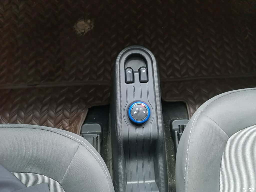 Wuling MINIEV, 2021 10