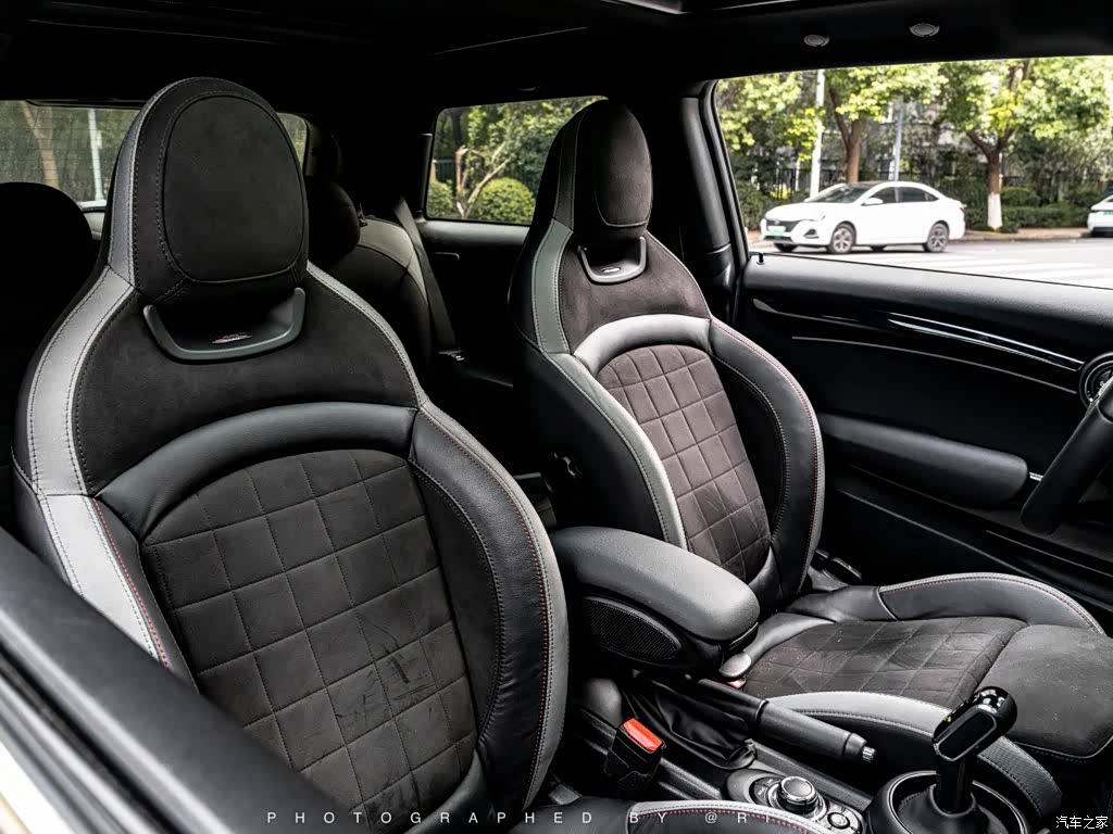 Mini Cooper, 2023 10