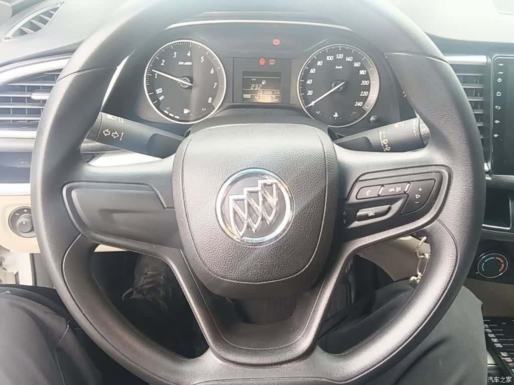 Buick V, 2018 11