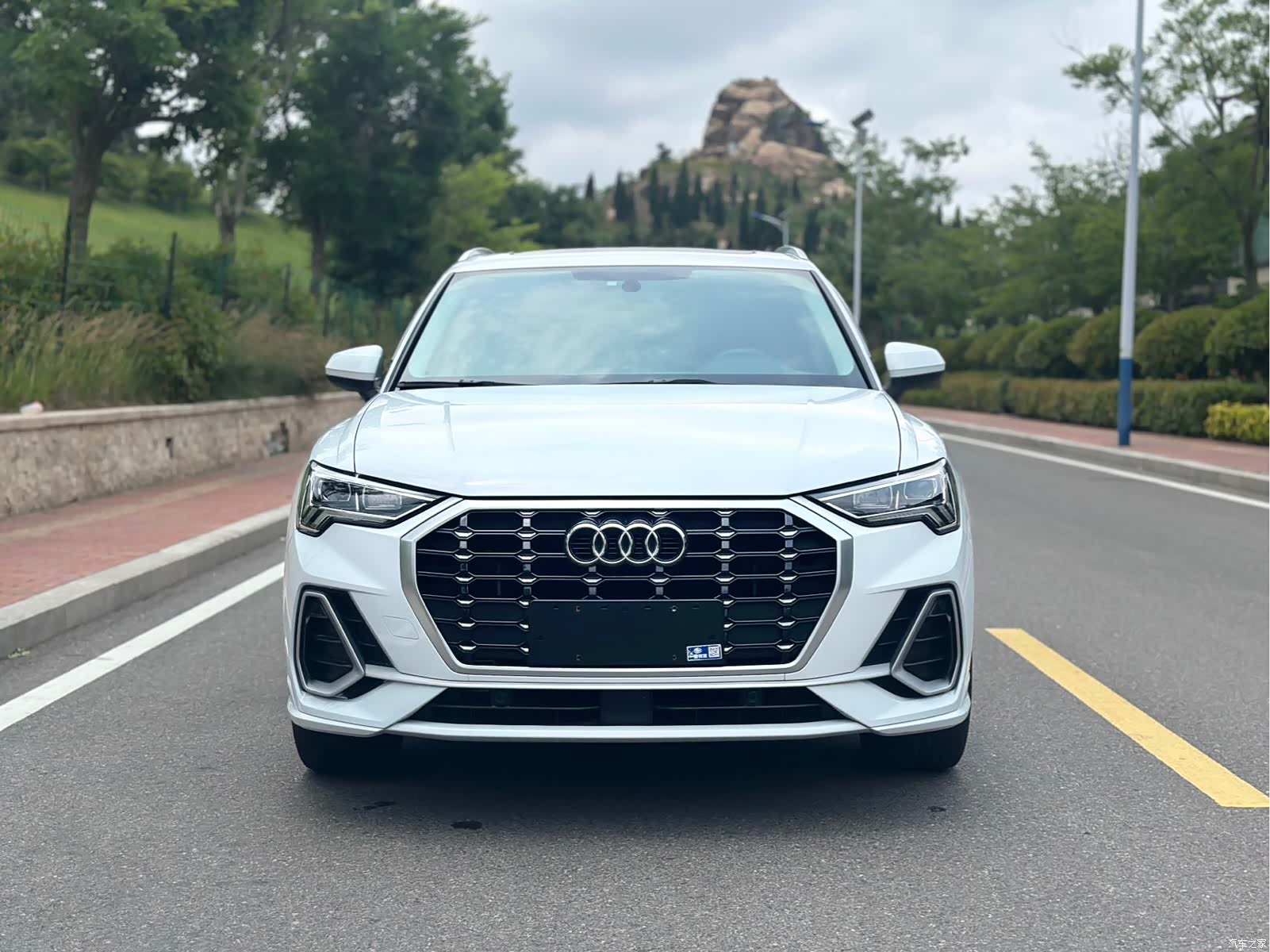 Audi Q3, 2022 2