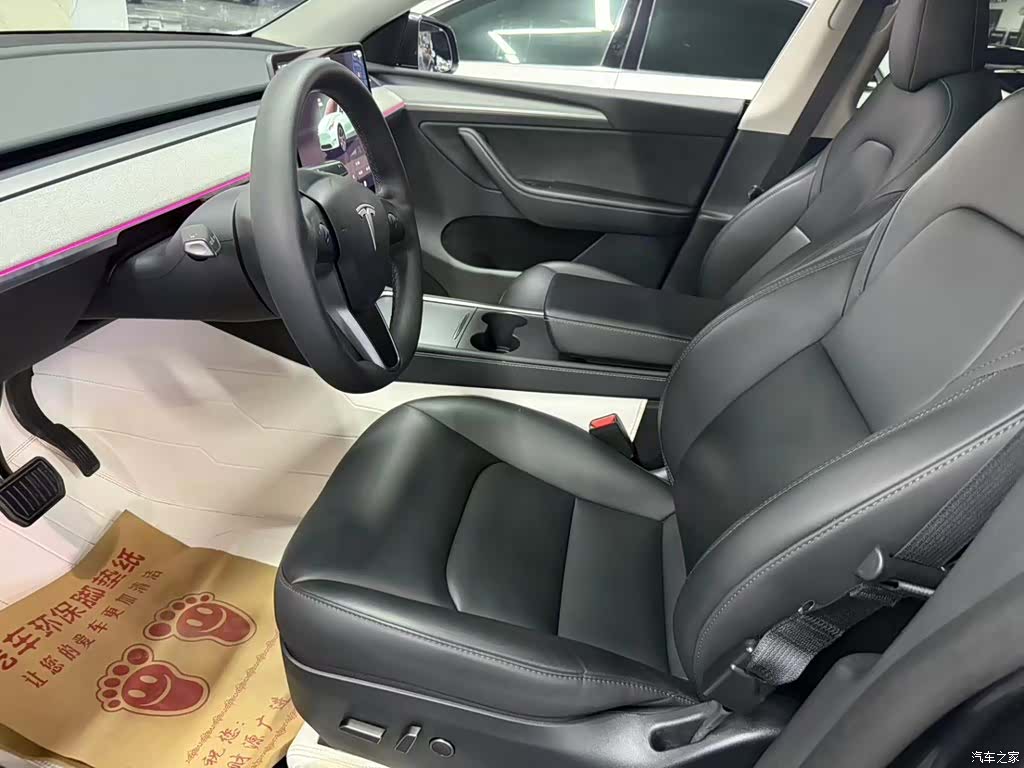 Tesla Model Y, 2024 7