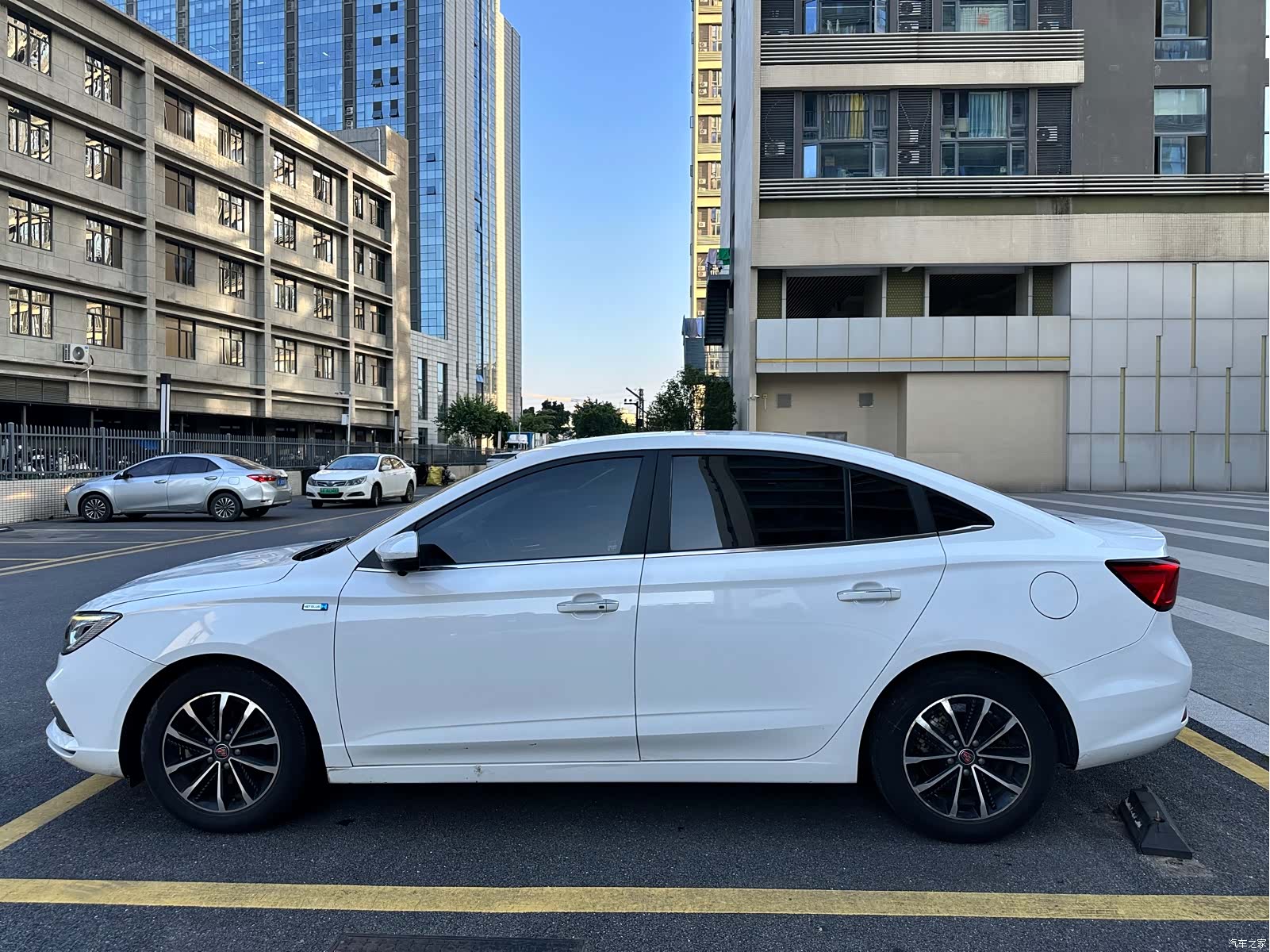 Roewe i5, 2020 15