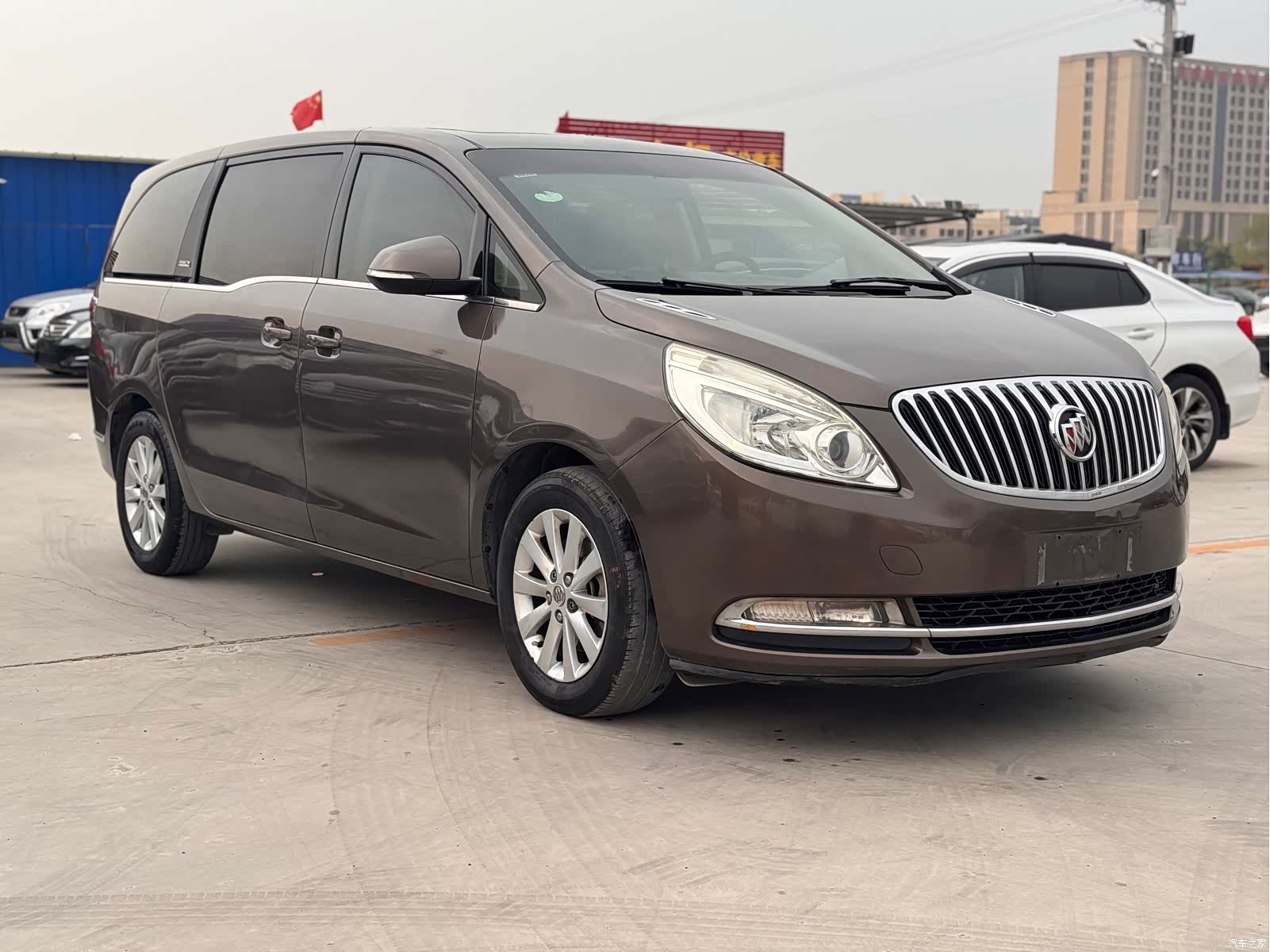 Buick GL8, 2013 3