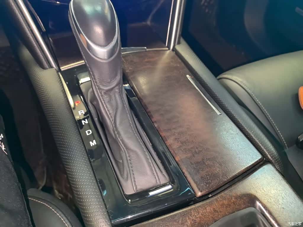 Cadillac XTS, 2019 14