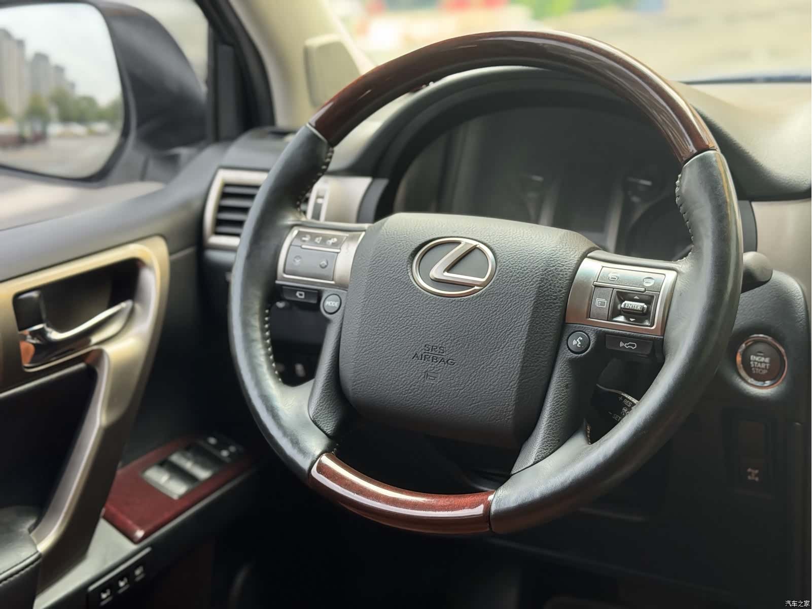Lexus GX, 2014 11