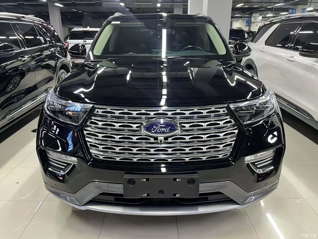Ford Explorer, 2022 все фото