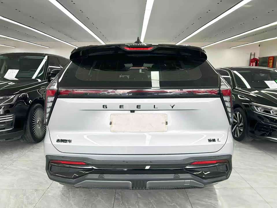 Geely Atlas L