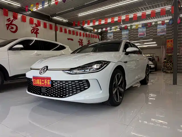 Volkswagen Lamando 2024 — купить из Китая под заказ