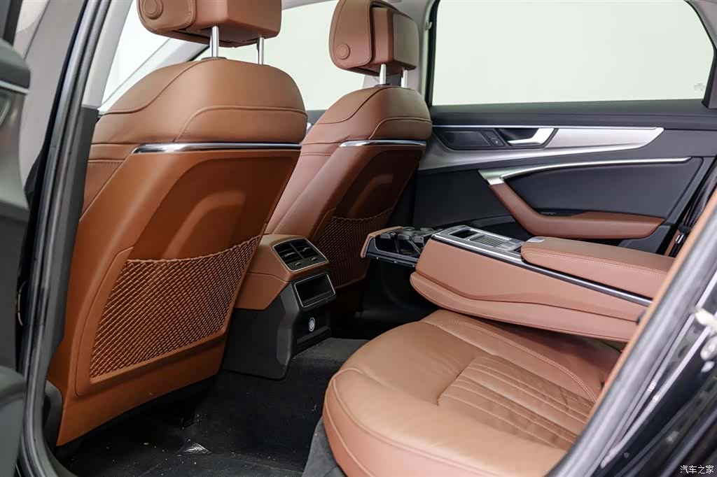 Audi A6L, 2021 15