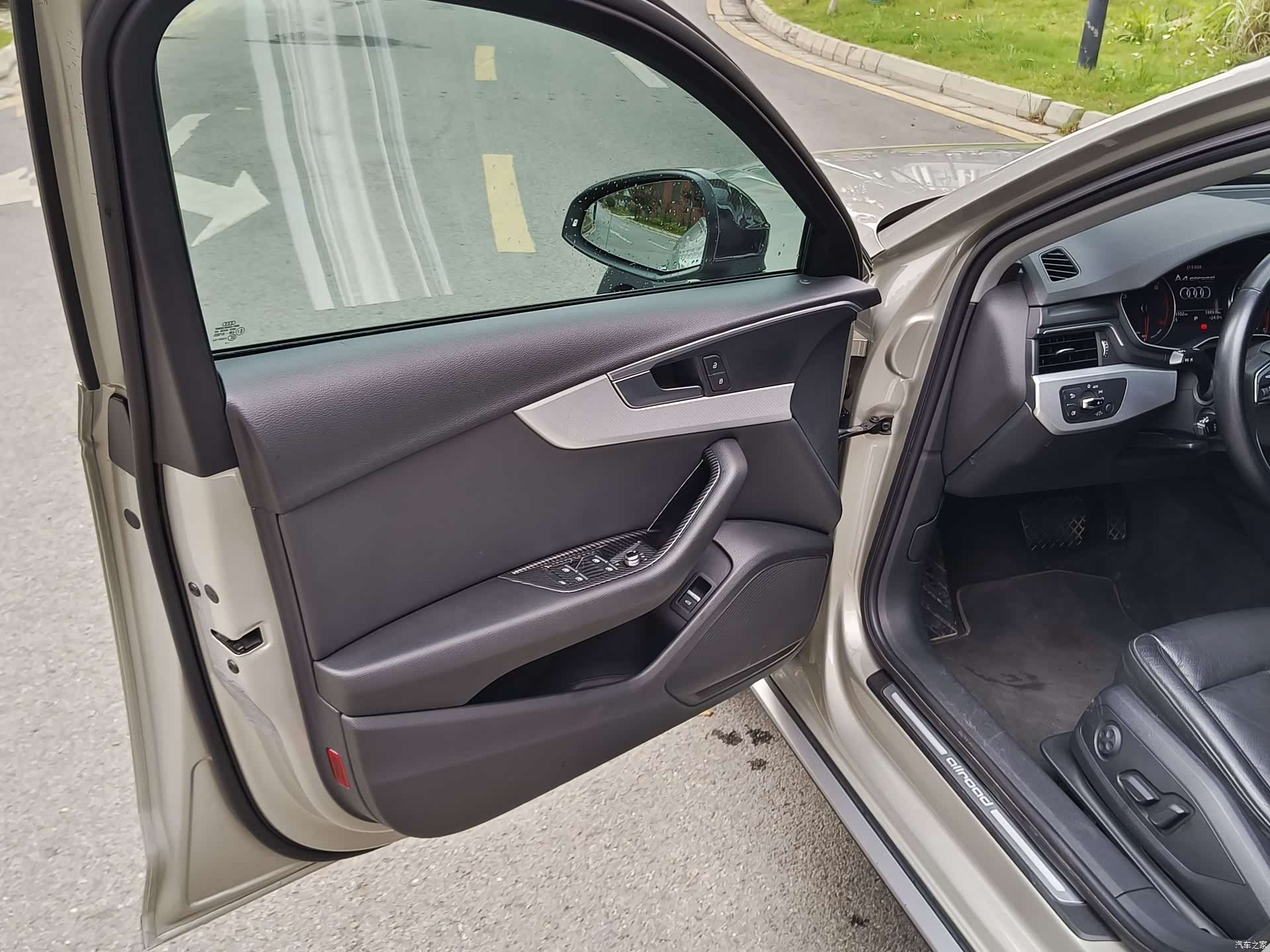 Audi A4, 2018 все фото