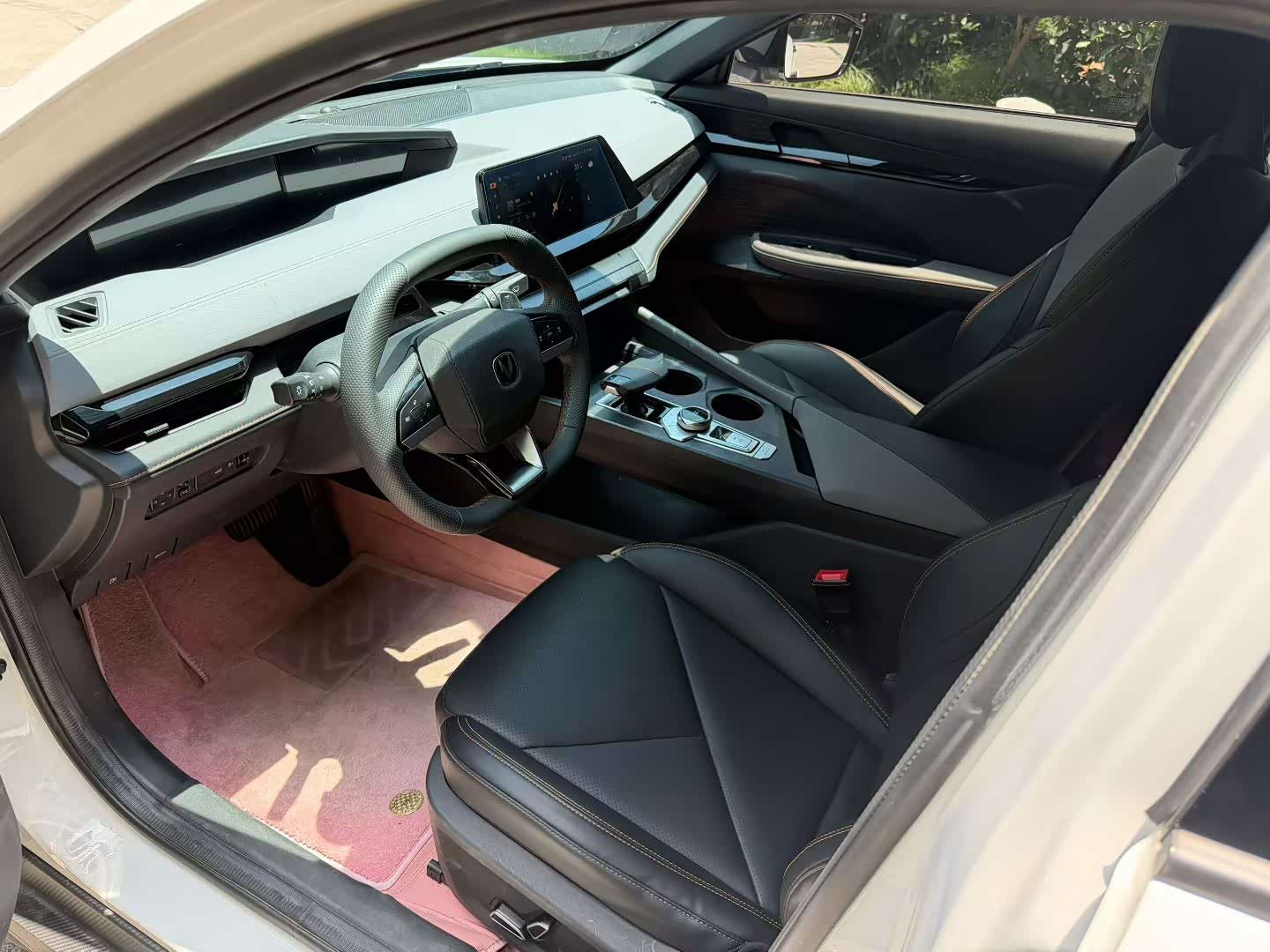 Changan UNI-V, 2023 4