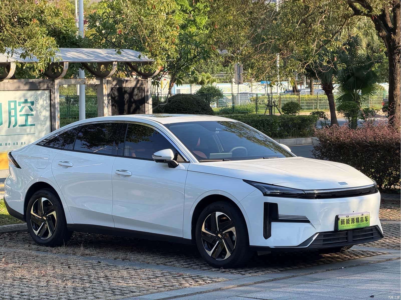 Geely Galaxy L6, 2025 2
