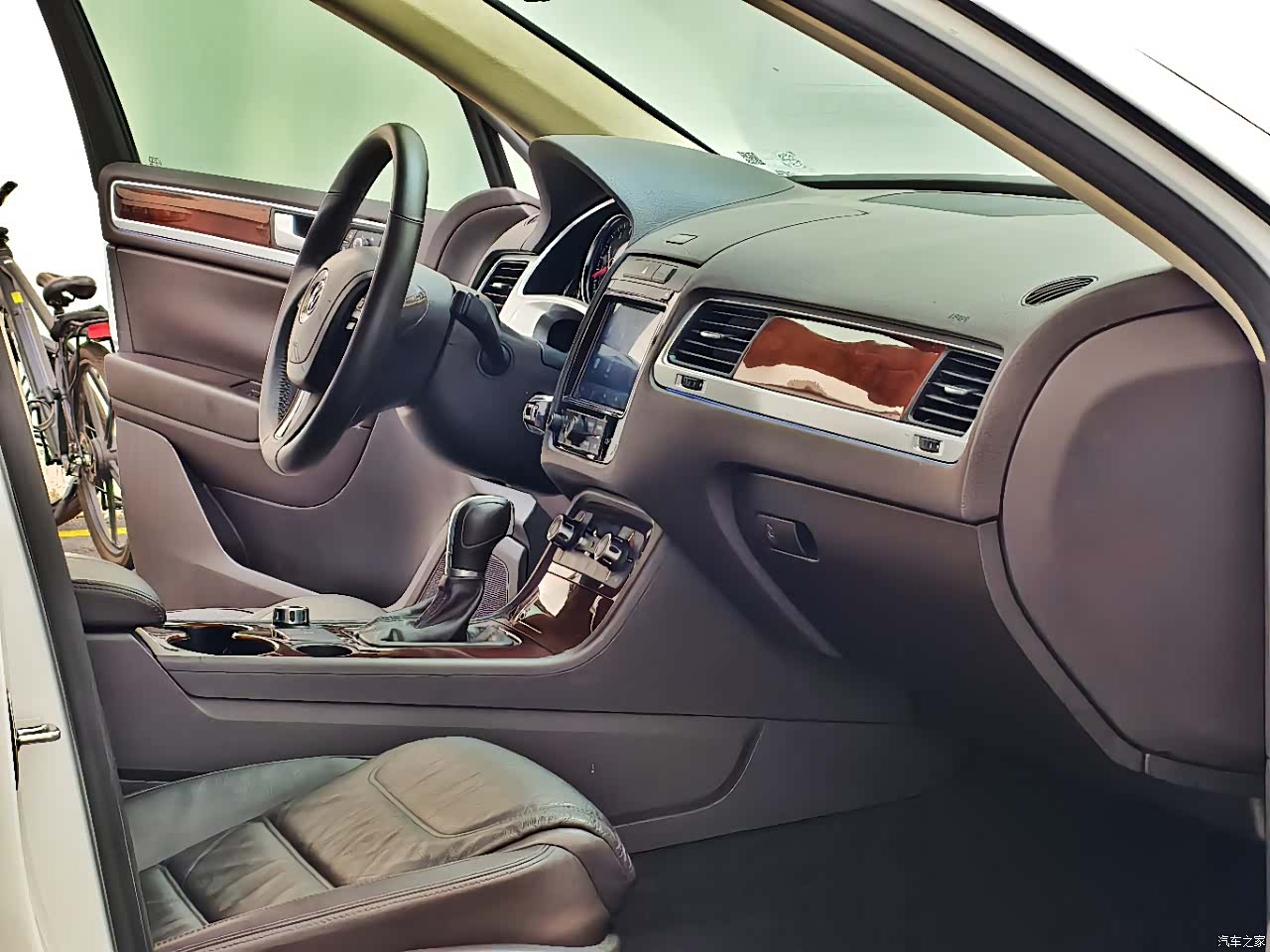 Volkswagen Touareg, 2015 11