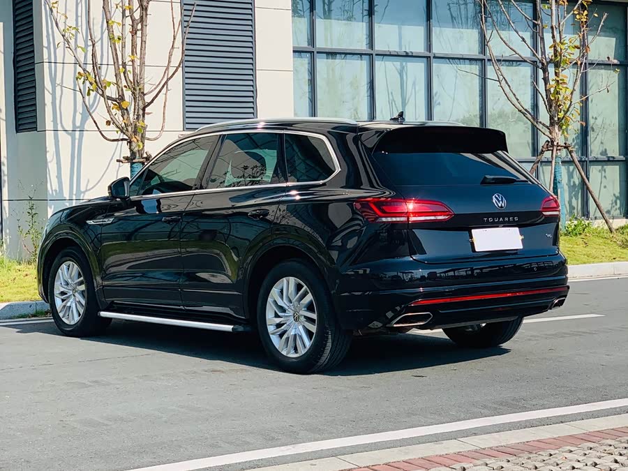 Volkswagen Touareg 2021, фото 4
