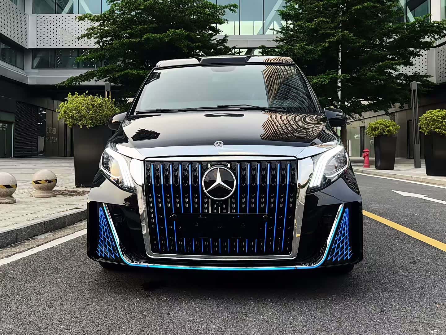 Mercedes-Benz 7, 2020 2