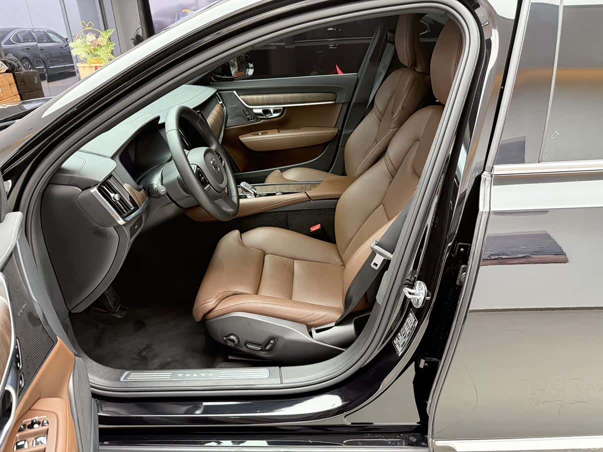 Volvo S90, 2025 13