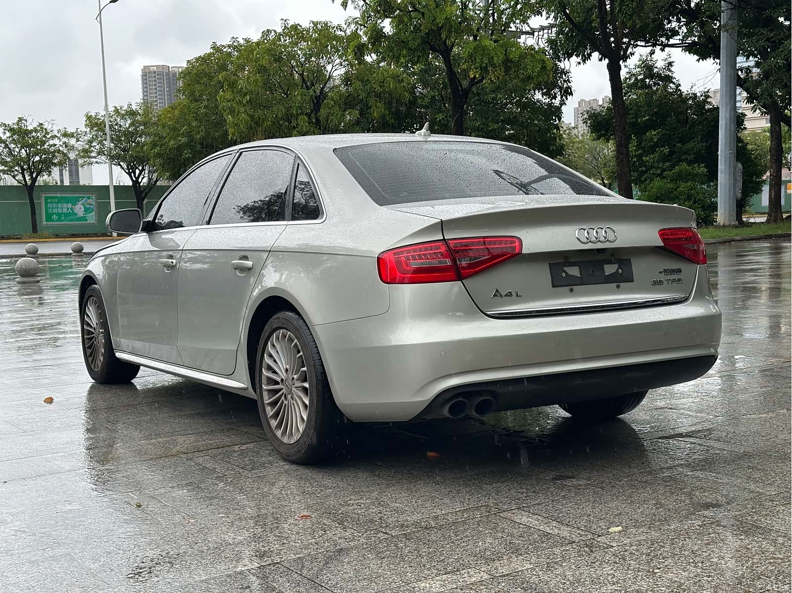 Audi A4L, 2015 все фото